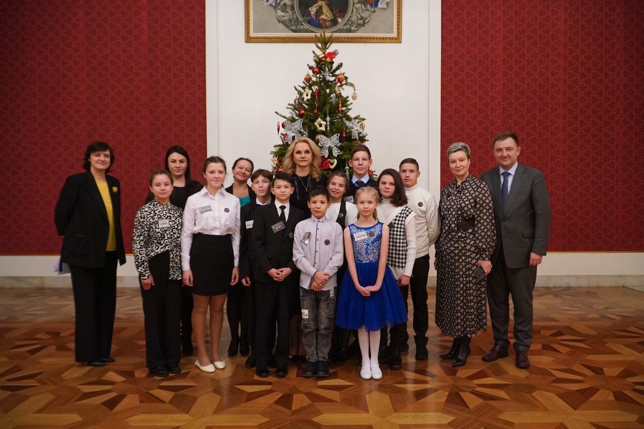 Новогодняя ёлка Министерства просвещения Российской Федерации для детей-сирот