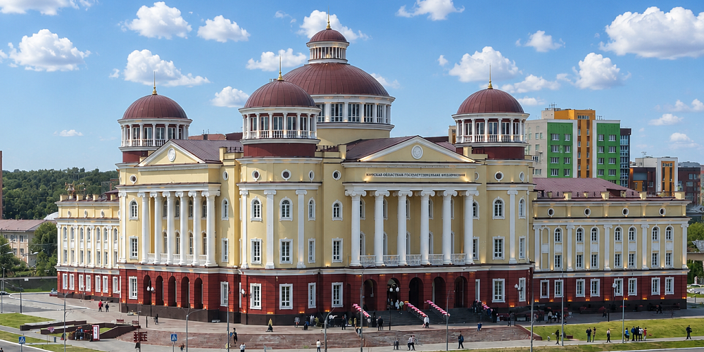 Две ветки одного дерева
