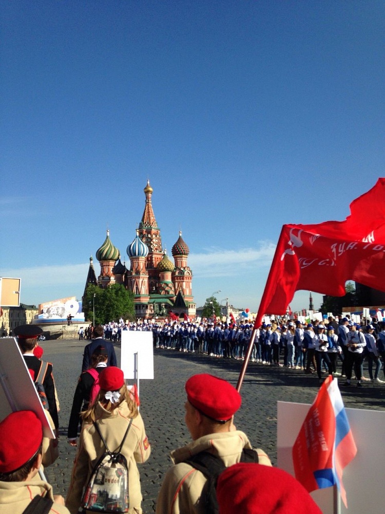 Программа «Дорогие Победы» отметила 9 мая экскурсиями в регионах и маршем в «Бессмертном полку»
