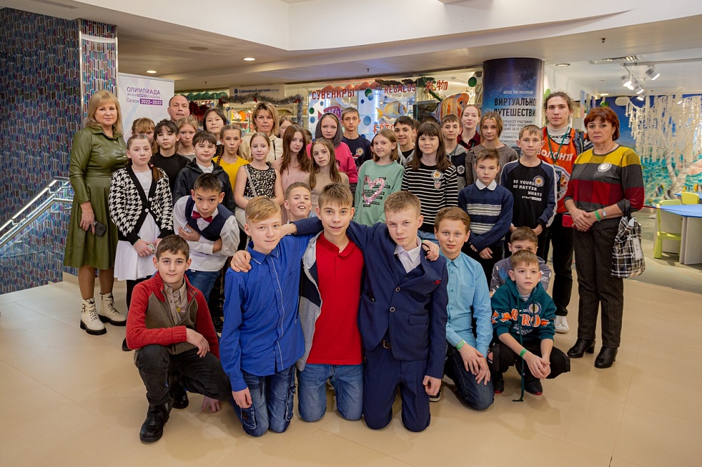 Новогодняя ёлка Министерства просвещения Российской Федерации для детей-сирот